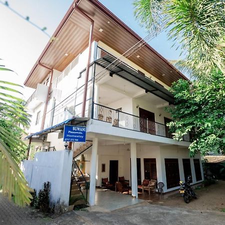 Suwani Pinnawala Homestay Buitenkant foto