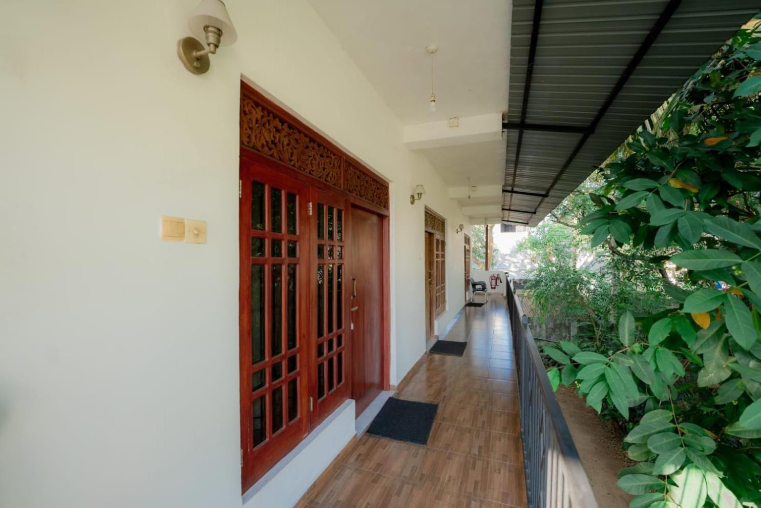 Suwani Pinnawala Homestay Buitenkant foto