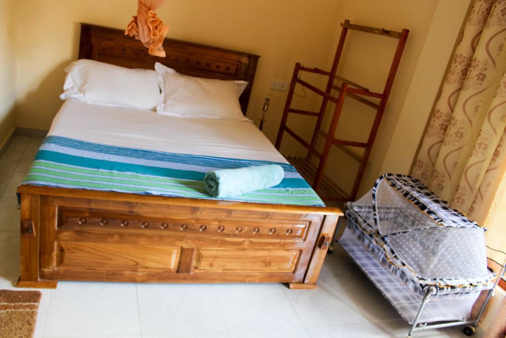 Suwani Pinnawala Homestay Buitenkant foto